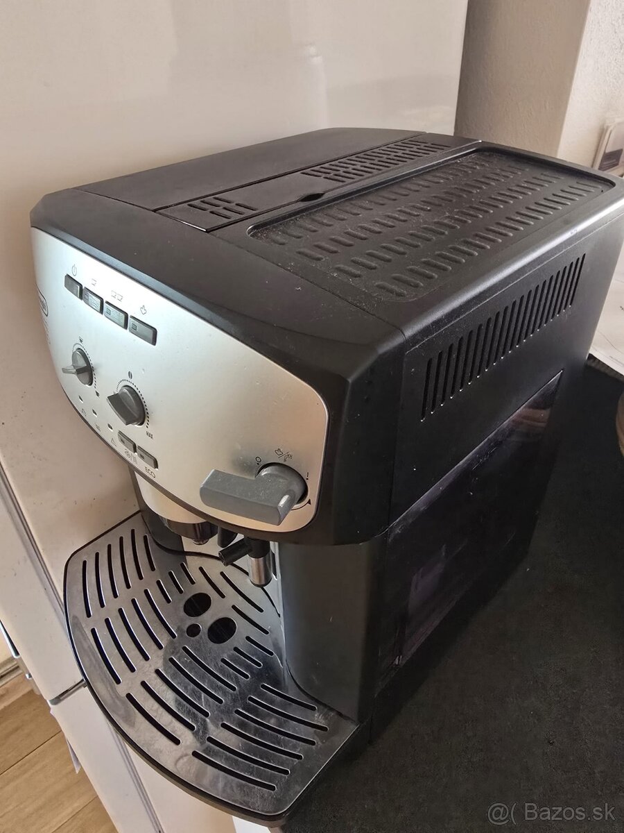 Predám zachovalý kávovar DeLonghi CAFFE CORSO - 2