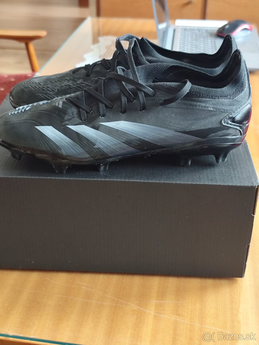 Predám lisovky adidas predátor UK 8 - 2
