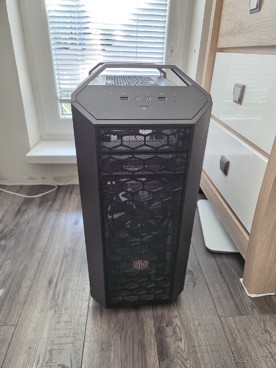 PC skriňa Cooler Master MasterCase 5
- 2
