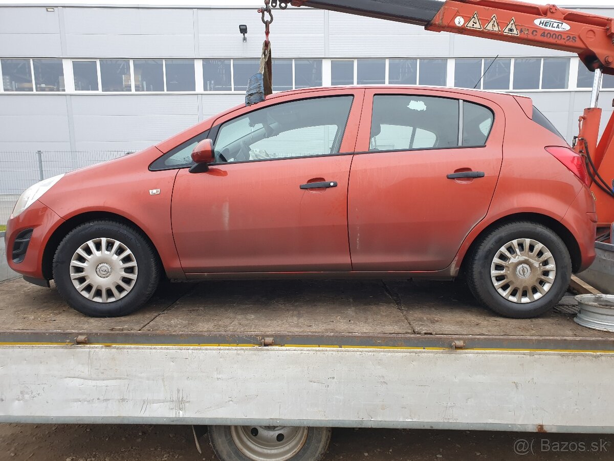 Opel Corsa D zadné svetlá - 2