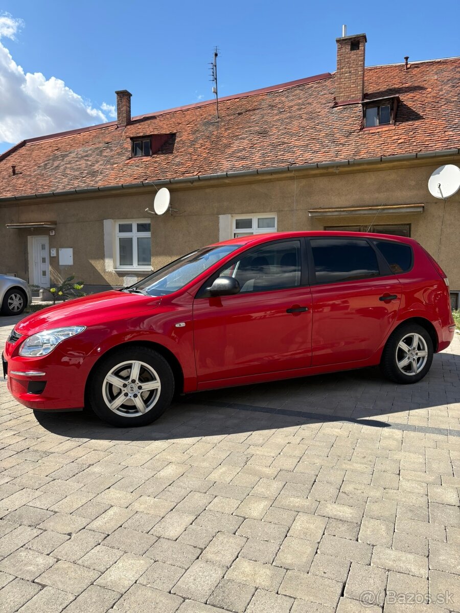 Predám Hyundai i30CW - 2