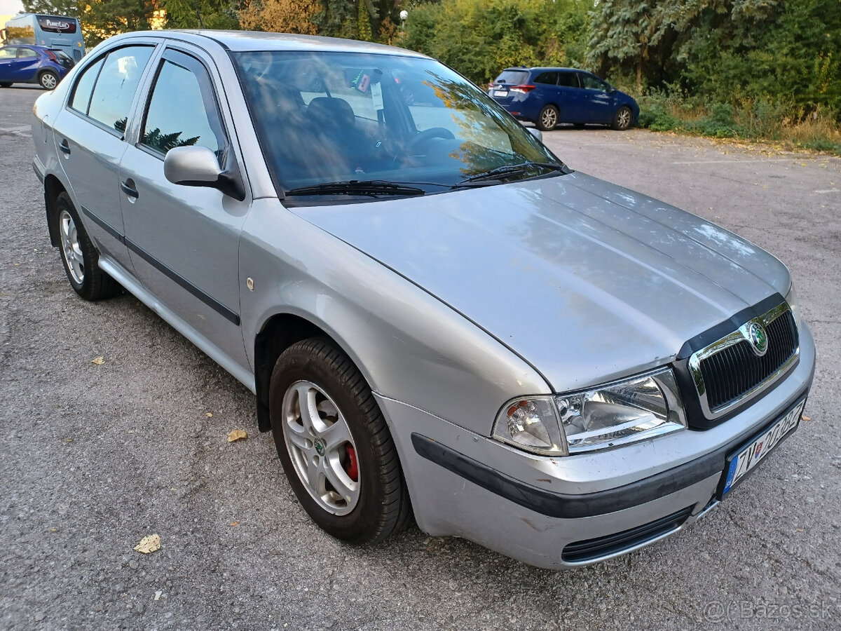 Škoda Octavia 1,6 benzín - 2