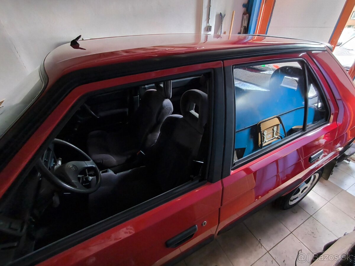 Skoda favorit 135l glx - 2