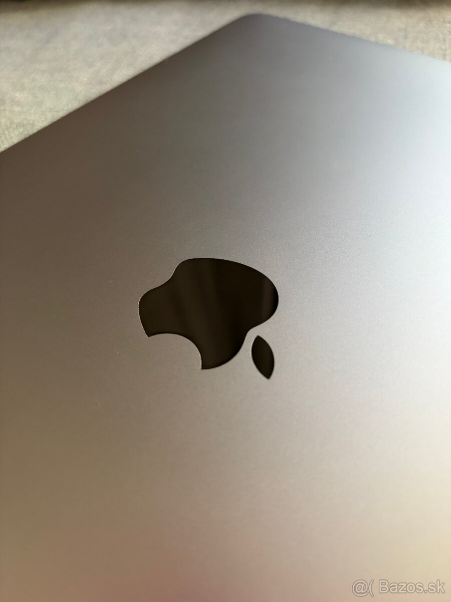 Macbook Air 2019, 13" - 2