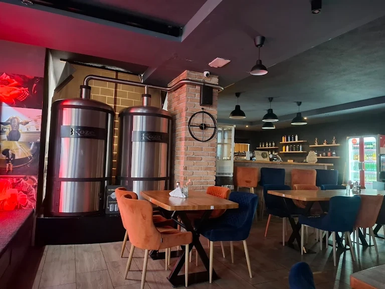 Hľadáme kuchára so skúsenosťami do Central Pub Snina - 2