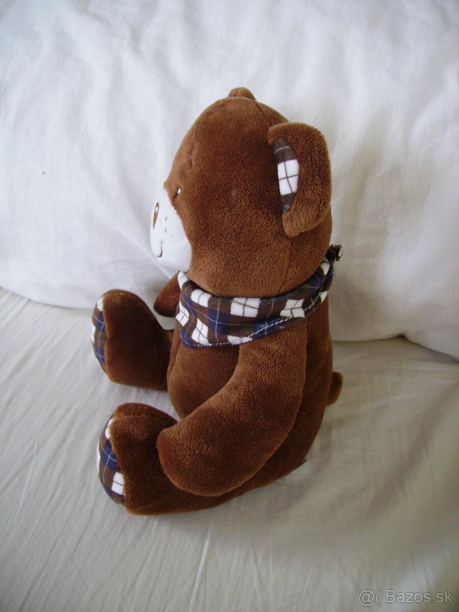 Plyšový väčší hnedý medveď s hrkálkou - 2
