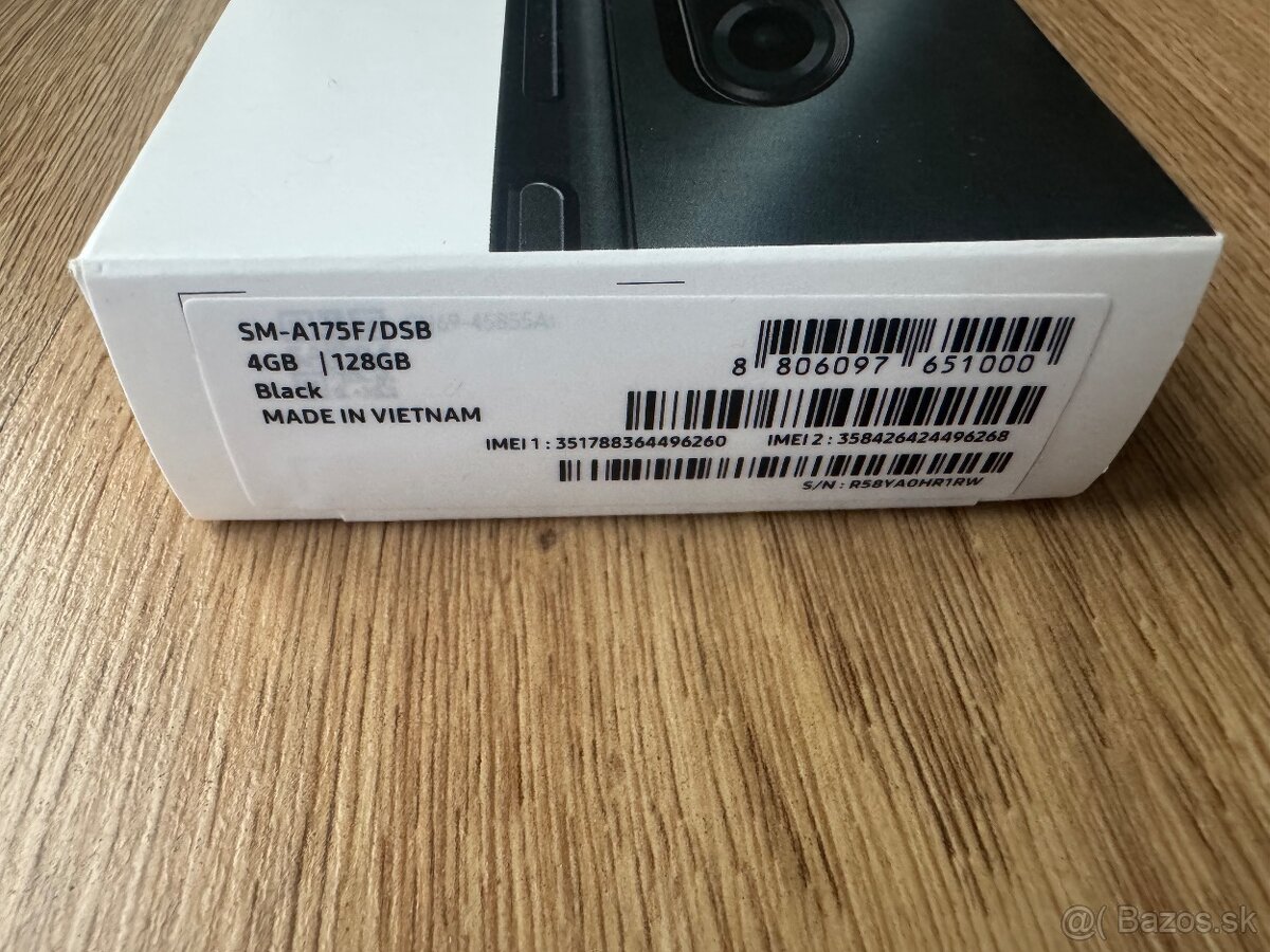 Samsung Galaxy A17 128GB - NOVY - 2