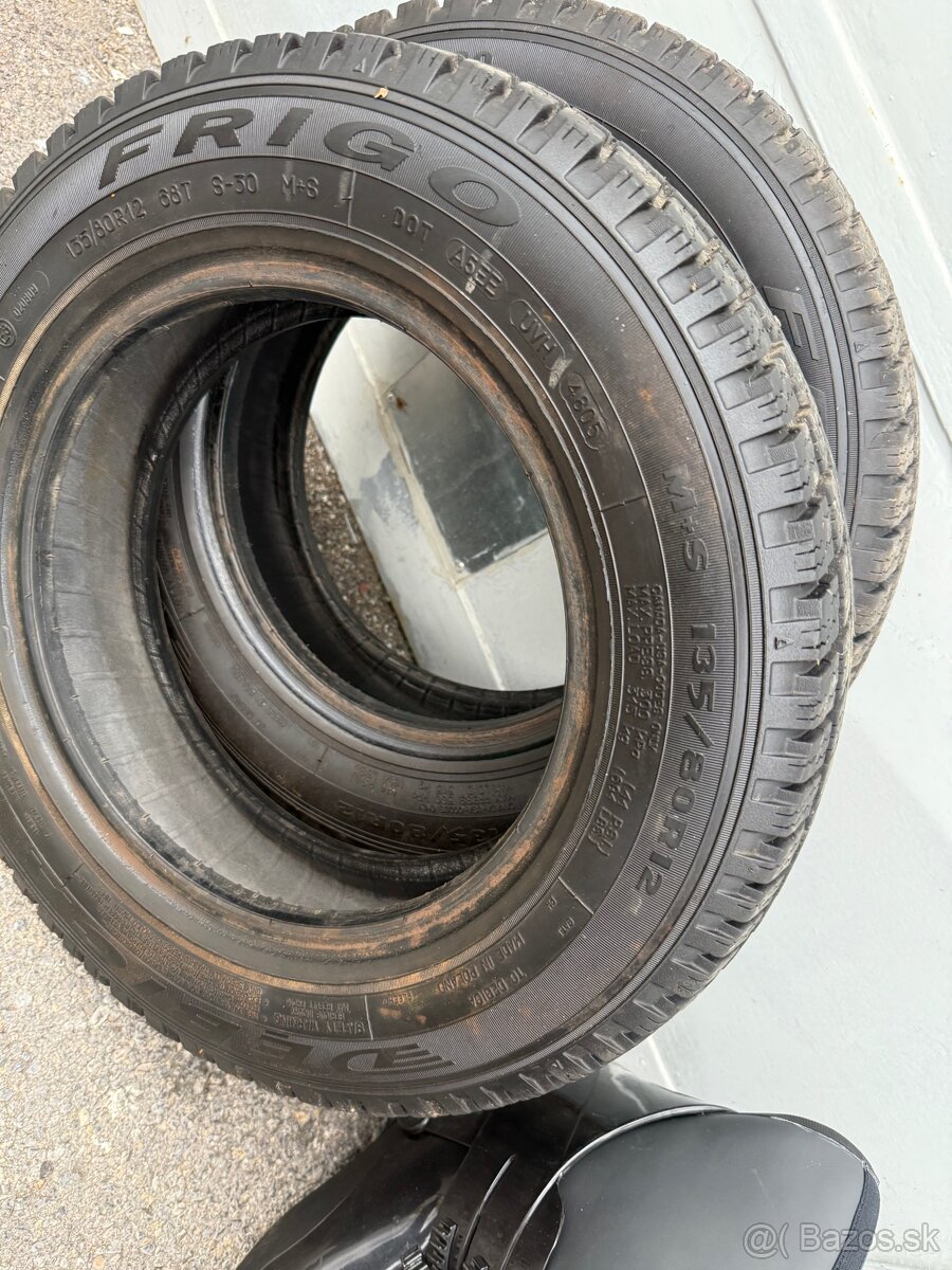 Zimne pneu 135/8R22 - 2