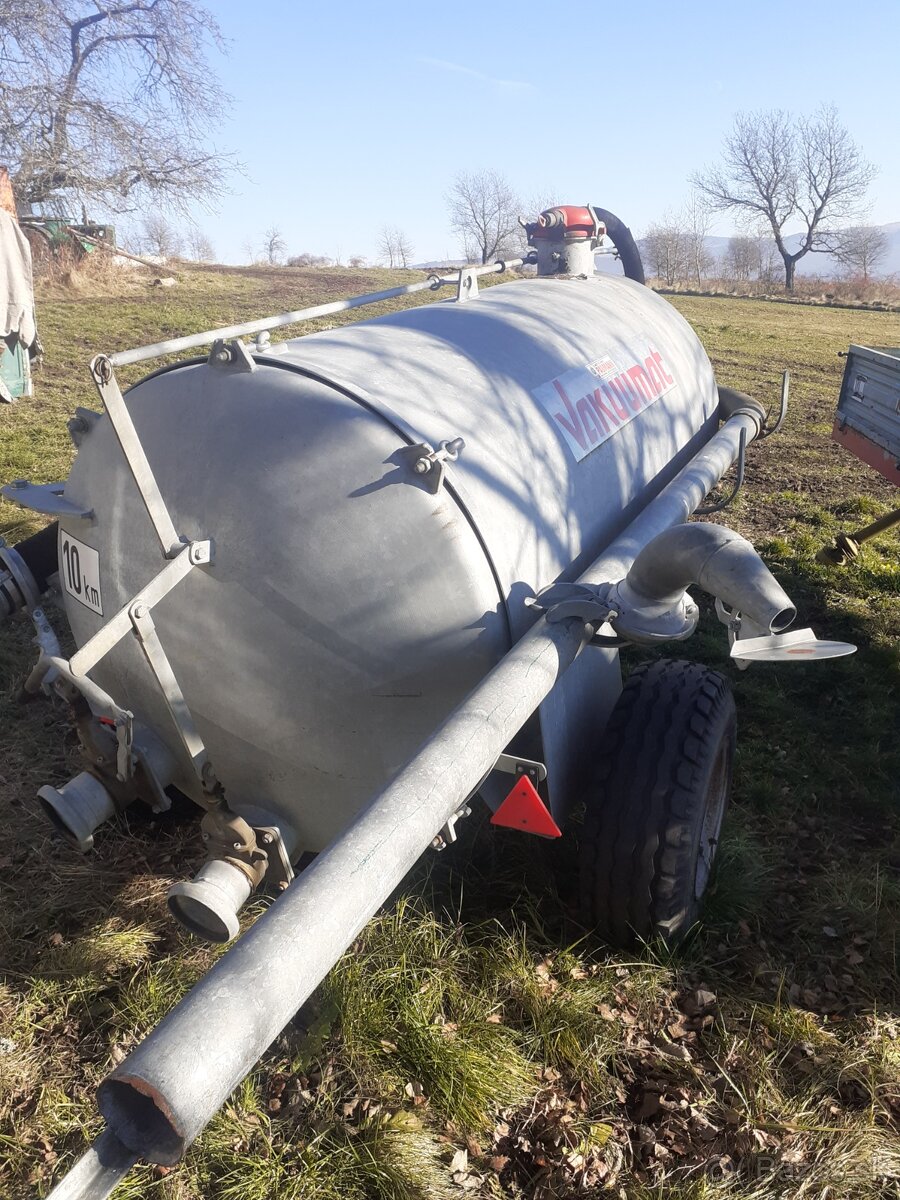 Predám fekál cisternu 2200L - 2