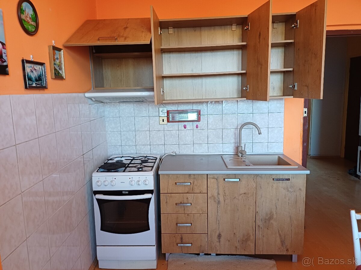 Kuchynská linka - 2