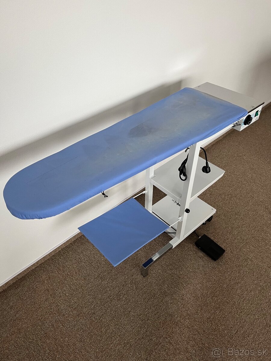 Žehliaci stôl Comel - 2