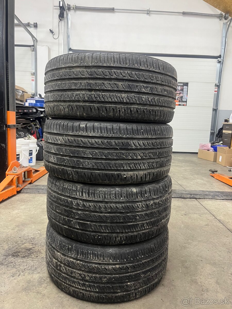 255/35 r19 - 2