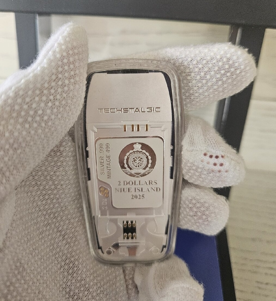 Strieborna minca- telefon Nokia 3310 - 2