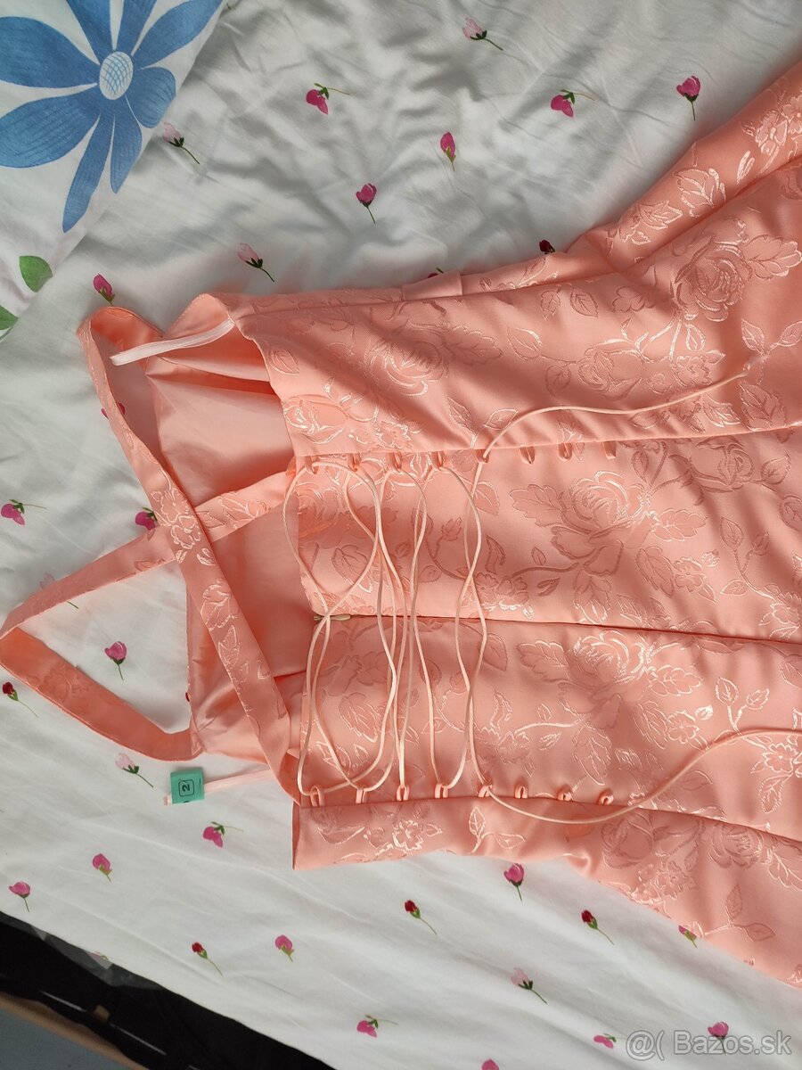 Spoločenské, brokátové šaty - 2