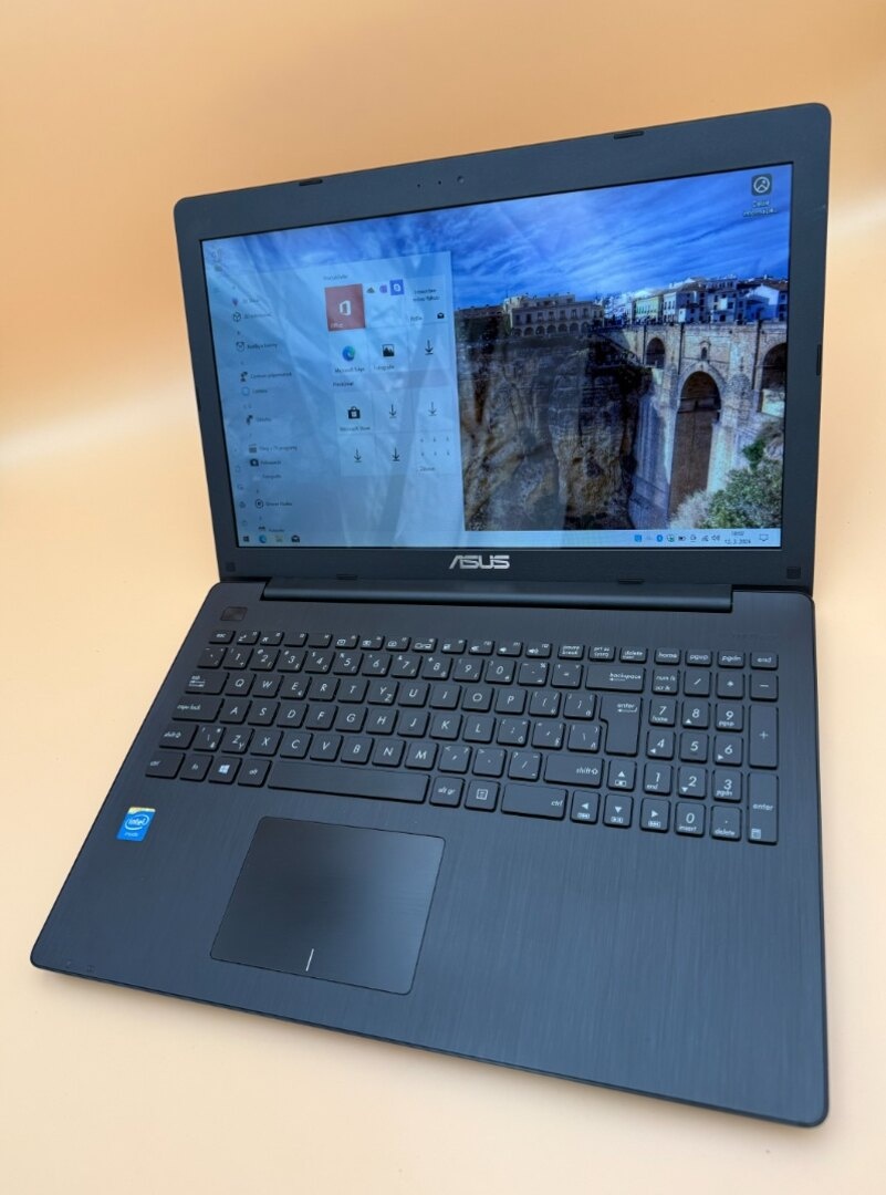 Notebook ASUS X553M / Intel Celeron / 8GB RAM / 120gb SSD - 2