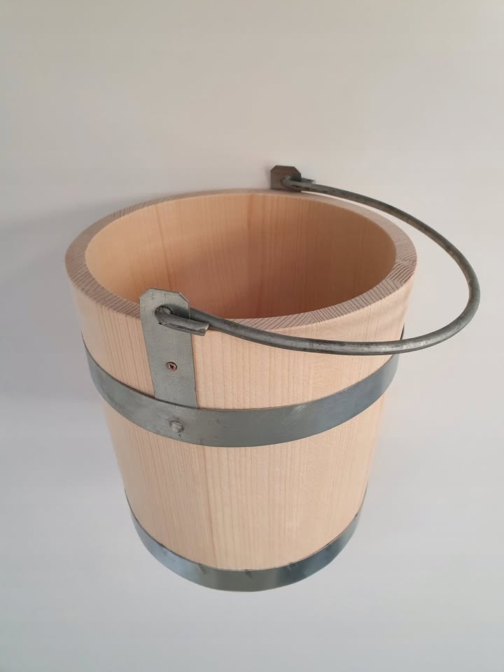 Drevené vedro kované - 2