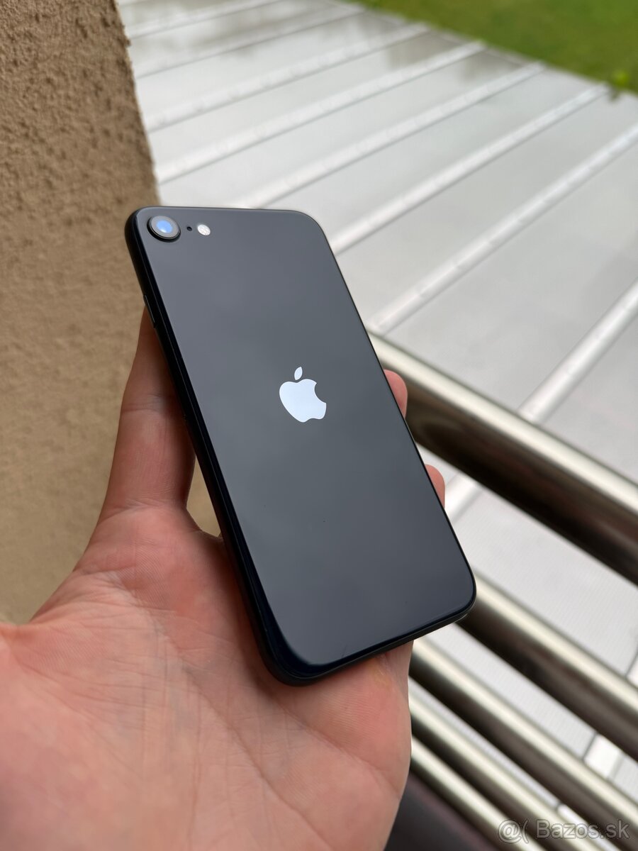 Predám Apple iPhone SE 2022 64GB - 2