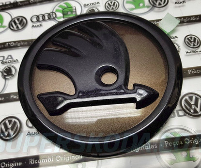 Farebné znaky - logo na ŠKODA - 2