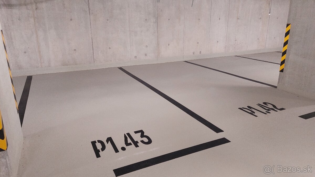 Zwirn - 2x vnútorné garážové státie - Páričkova ul. - 2