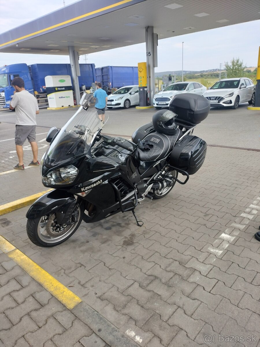 Kawasaki GT-R 1400 - 2