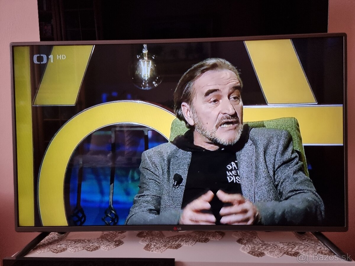 Predám LED TV LG 42LB550V Full HD - 2