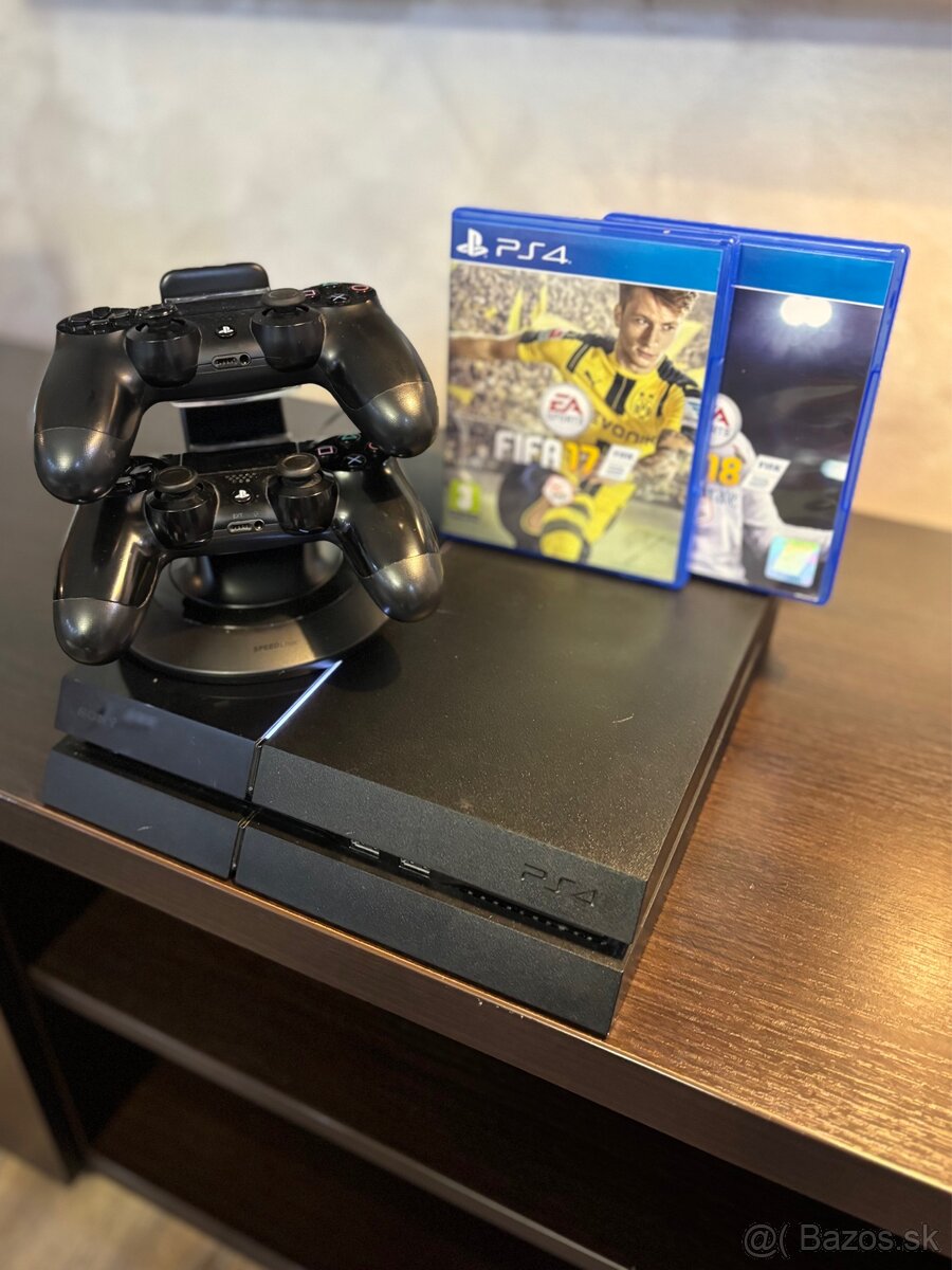 PS4 500GB - 2