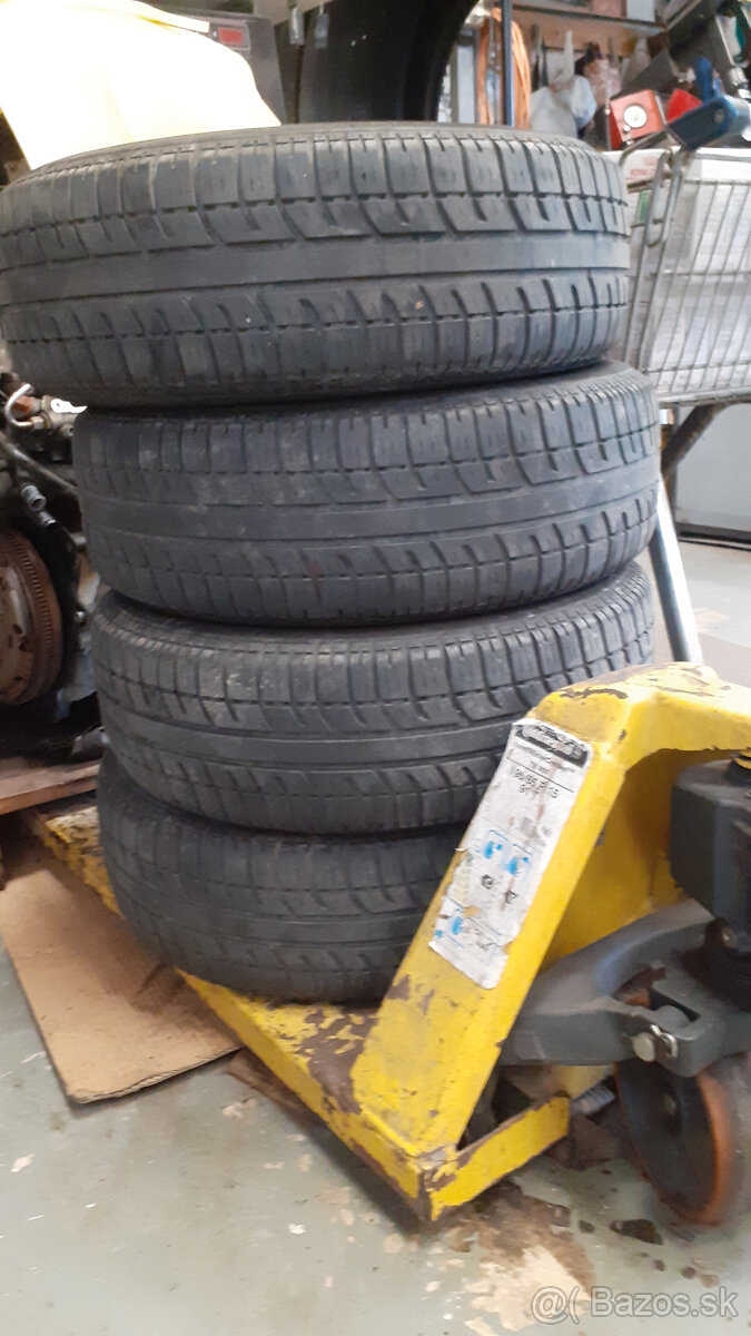 Predam SAVA 195/70 R14 letne - 2