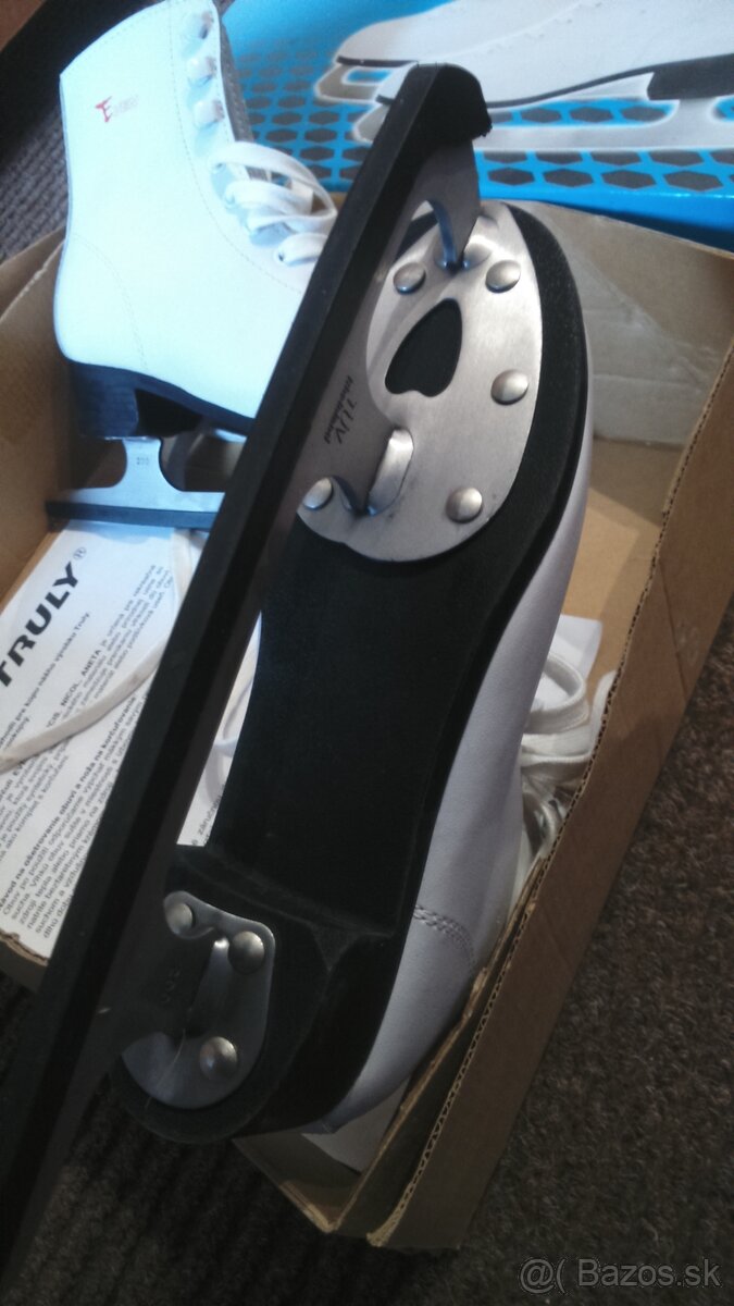 Dievčenské korčule - 2