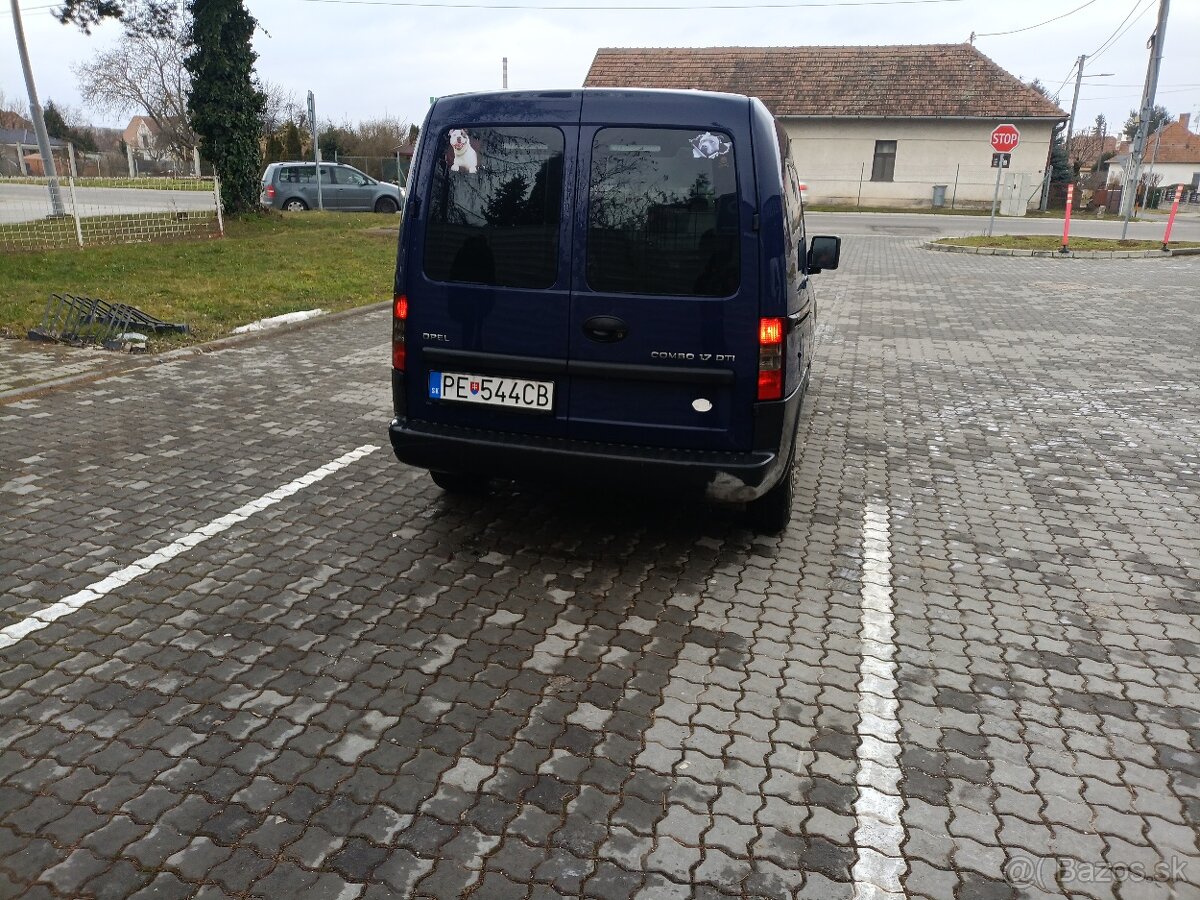 Predám Opel Combo 1.7 DTI rv 2004 55kw - 2