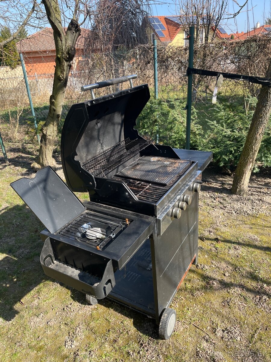 Char broil plynovy gril - 2