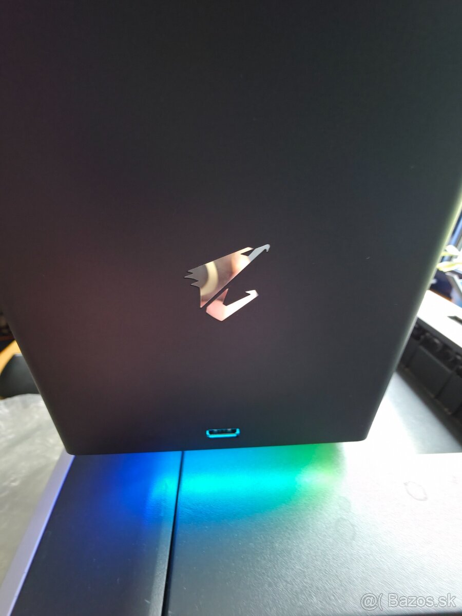AORUS RTX 3080 10GB Gaming Box – externá grafická karta - 2
