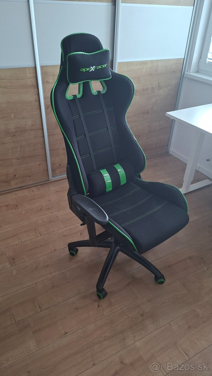 Stolička apeXracer - 2