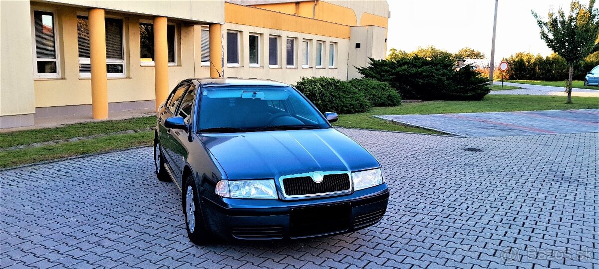 Škoda Octavia 1.6 Tour - 2