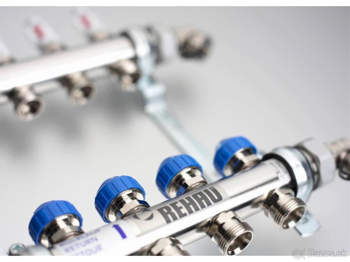 Predám nový 11-okruhový rozdeľovač REHAU HKV-D - 2