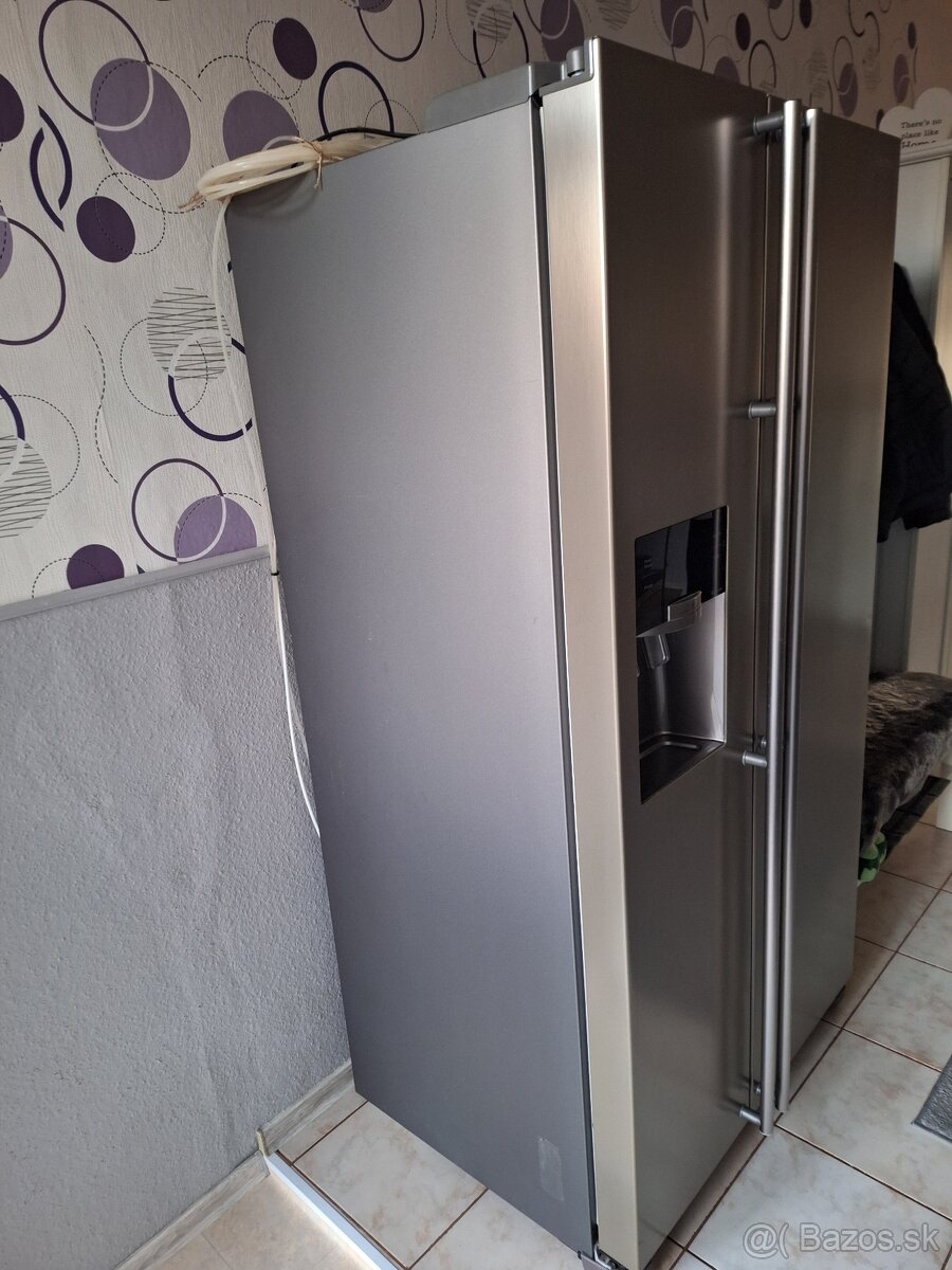 Americká chladnička Samsung RS7547BHCSP - 2