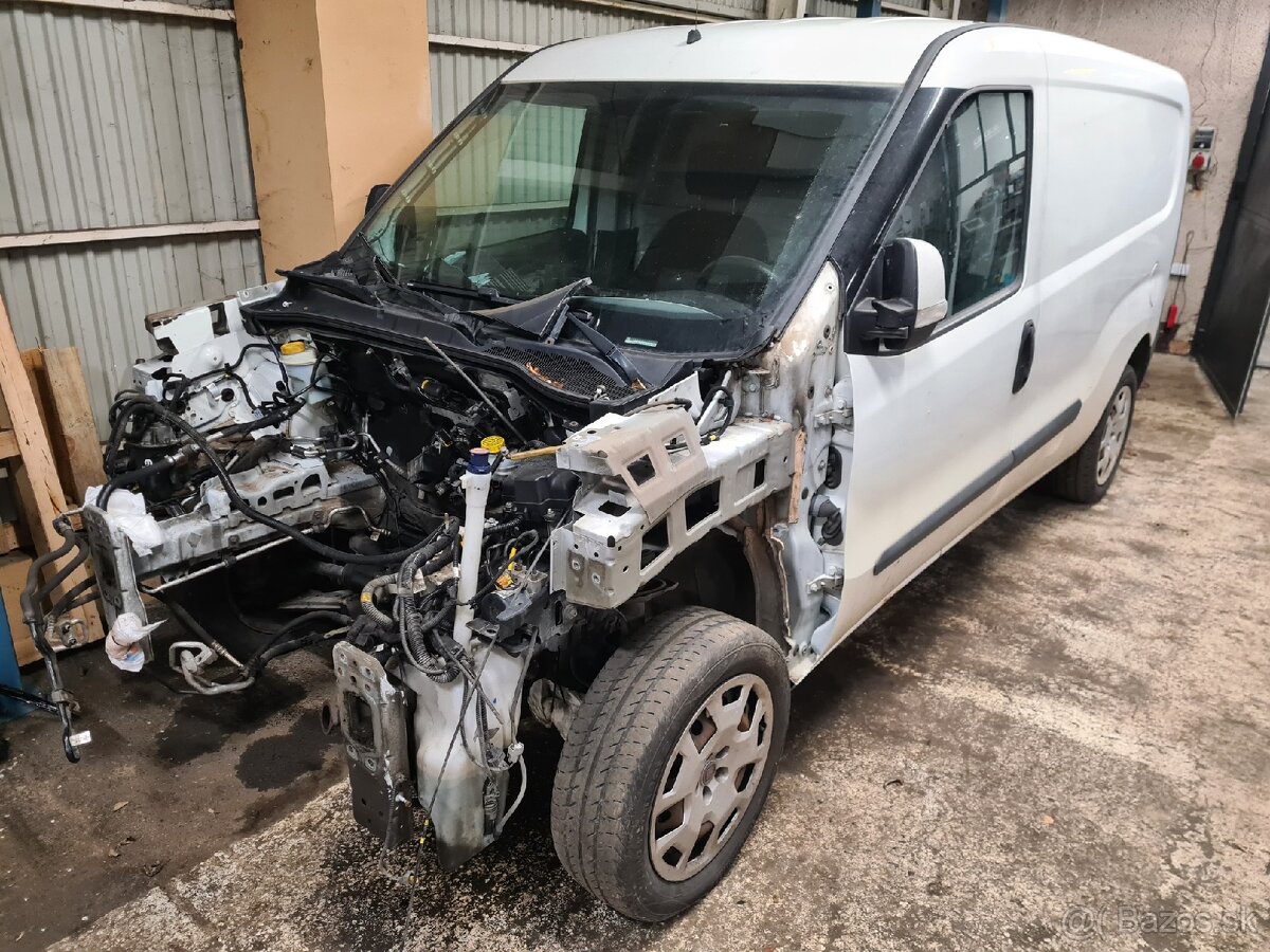 Fiat Doblo 1.6 Mjet 2015 karoséria - 2