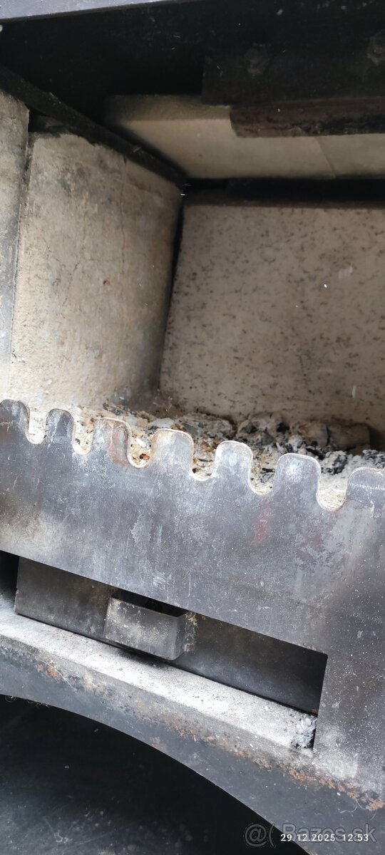 Predám krbovu kachlu - 2