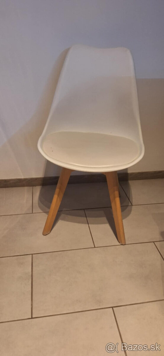 2 stoličky - 2