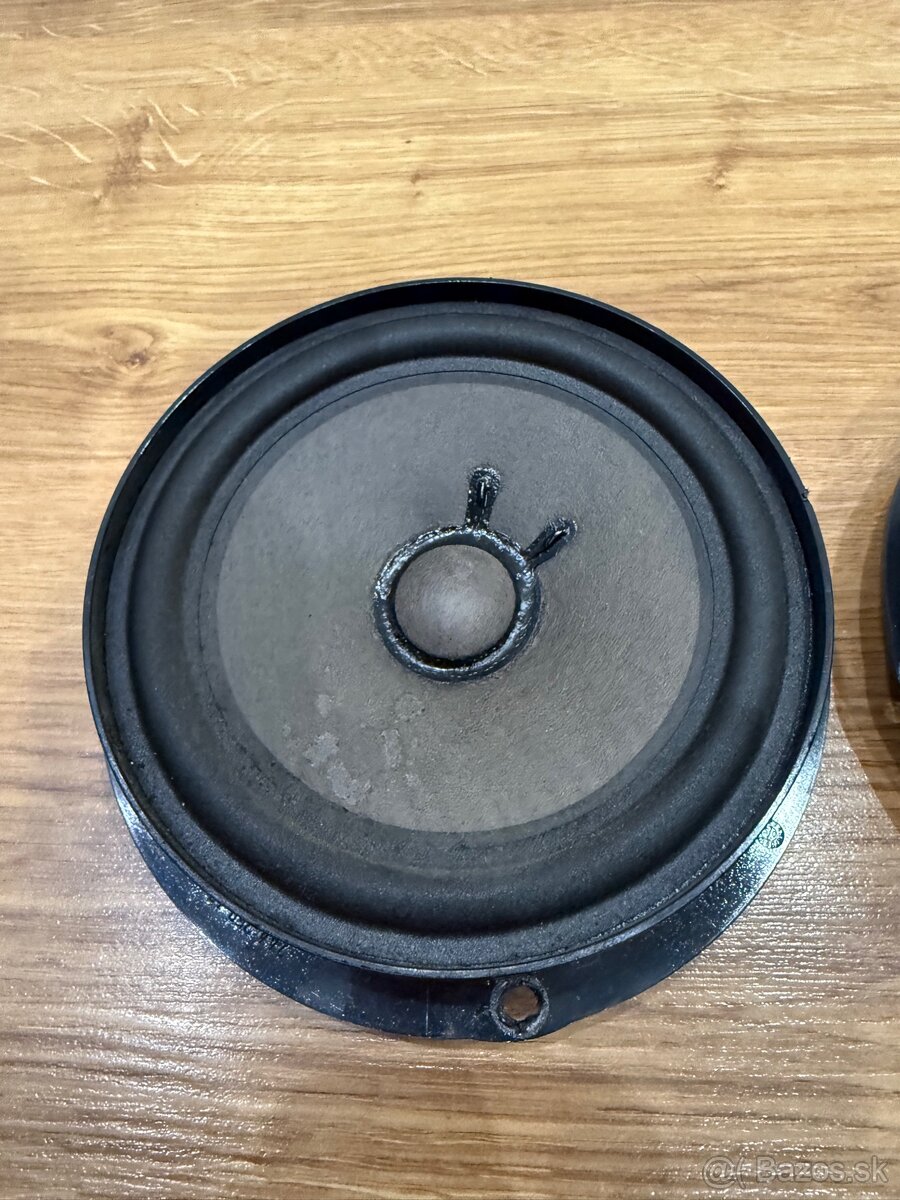 Predné basové reproduktory Fabia I - 2