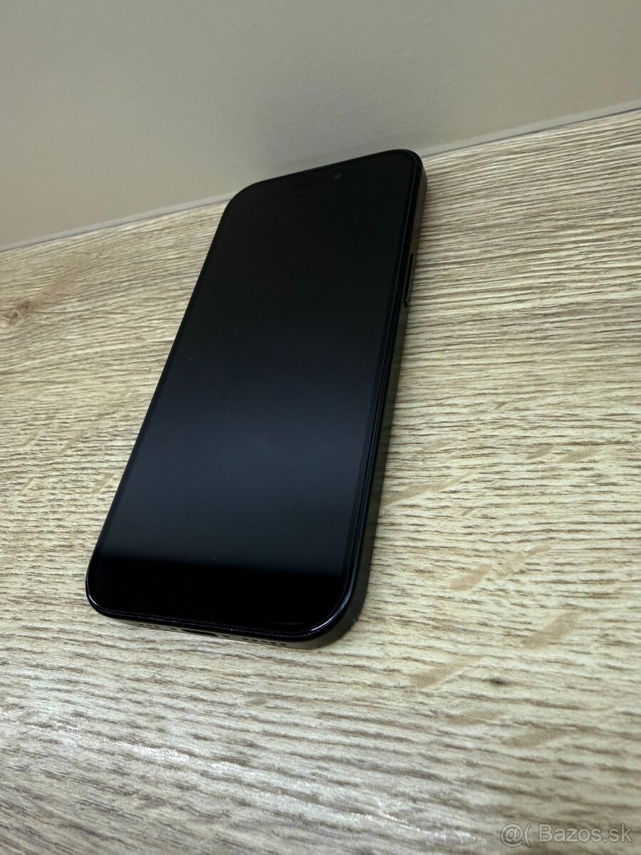 iPhone 15 128 GB - čierna - 2