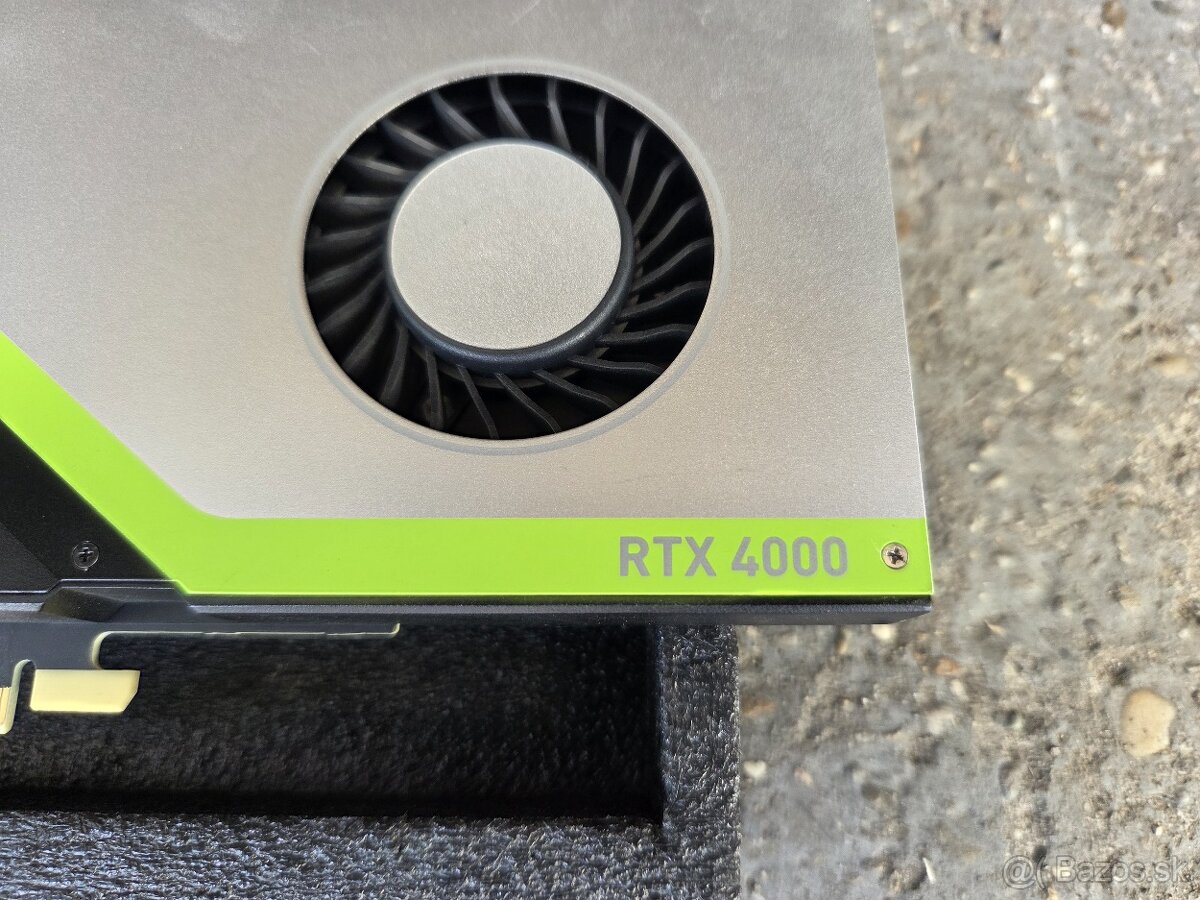 Nvidia Quadro RTX 4000 - 2