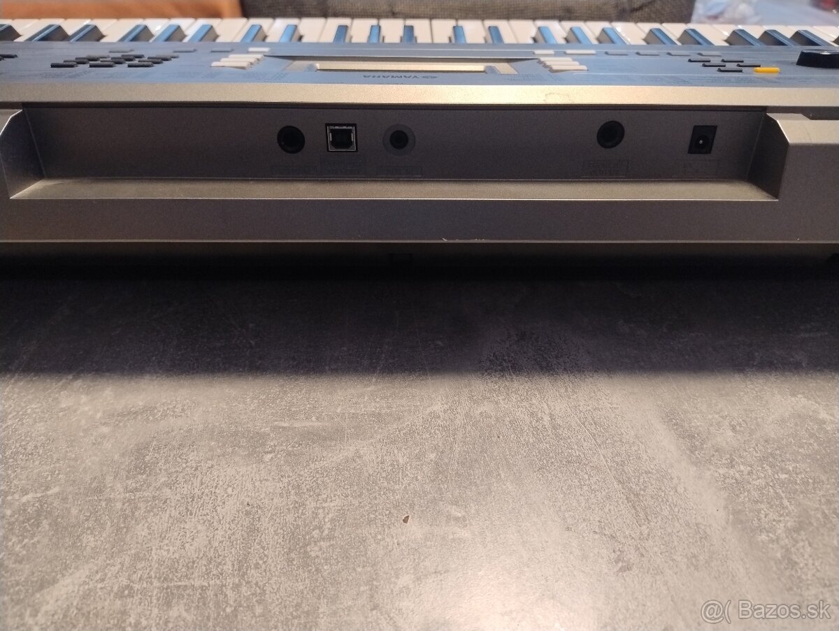 Yamaha PSR-E353 - 2