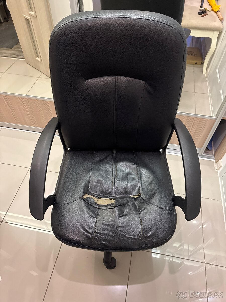 Kancelárska stolička - 2