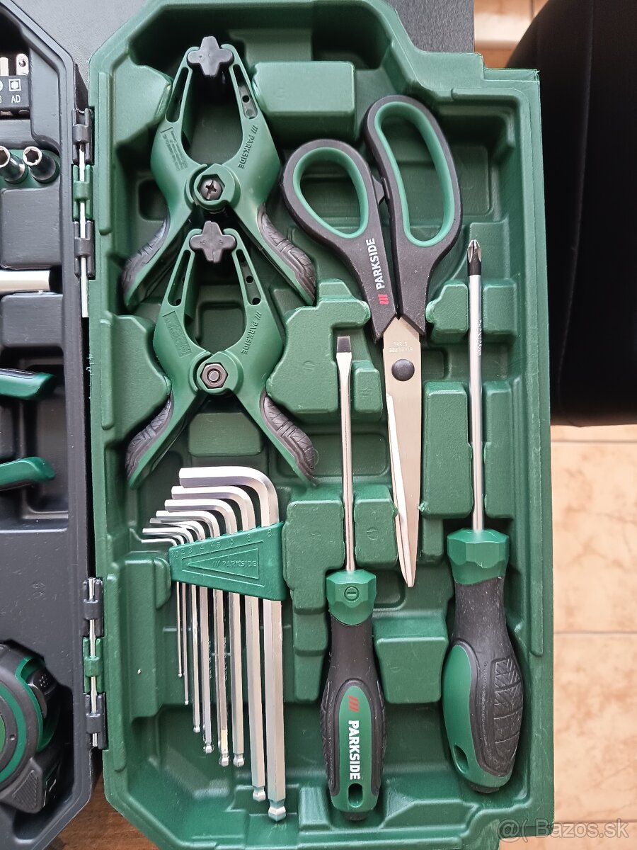 Kufrík s náradím - 2