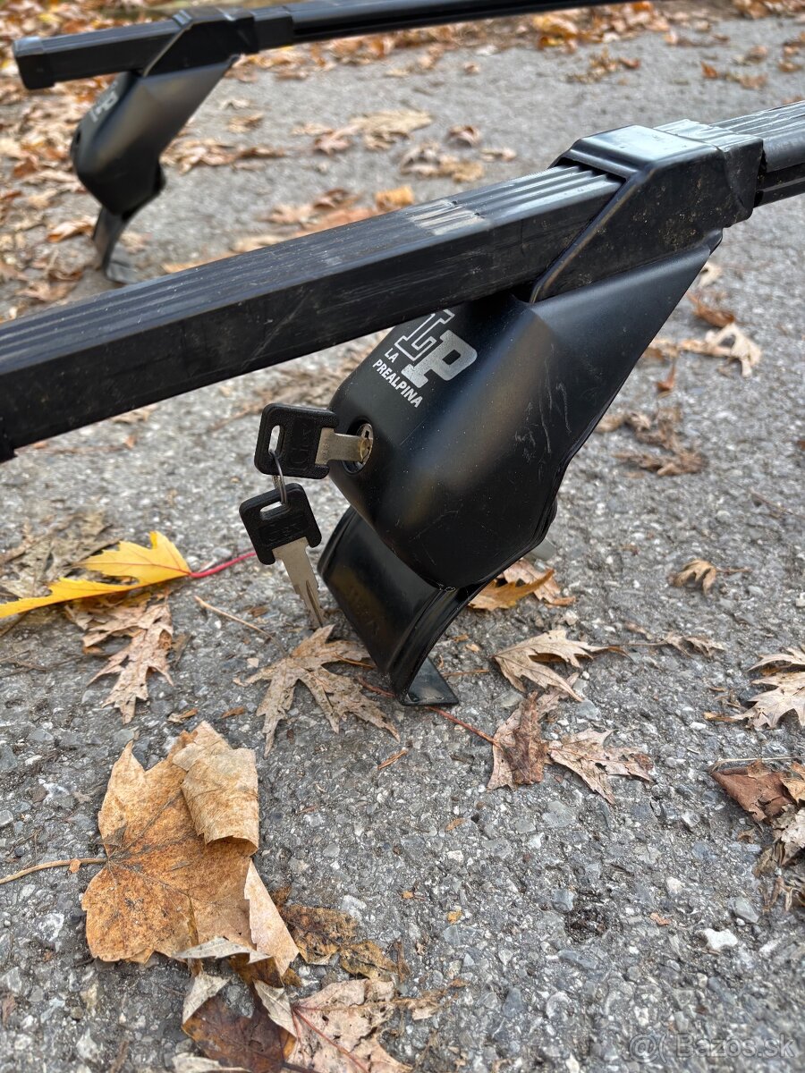 Strešné nosiče na Superb 2 / Passat B6/B7 sedan - 2