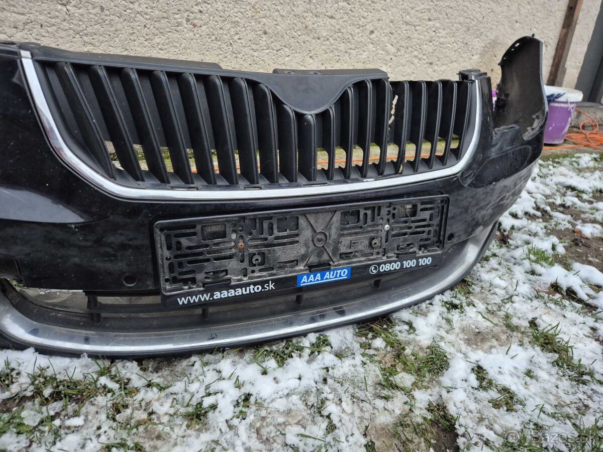 Škoda Superb 2 II 08-12 predný nárazník - 2