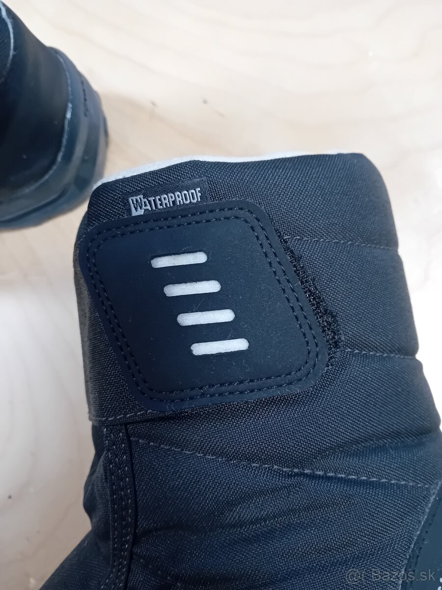 Nepremokavé topánky Decathlon, zn. QUECHA - 2