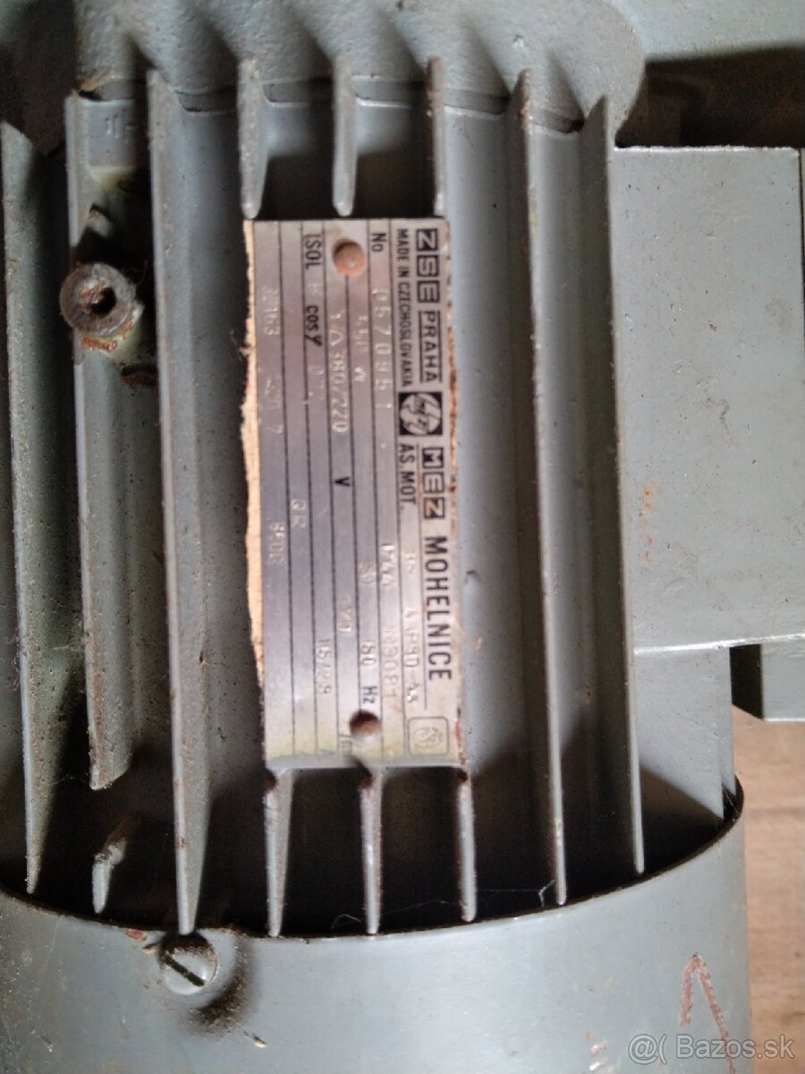 Predám elektromotor 550W 380V - 2