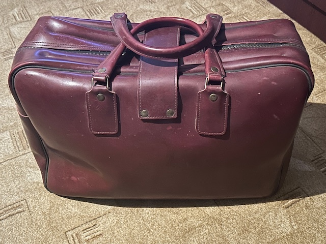 Predám lacno koženú cestovnú tašku. - 2