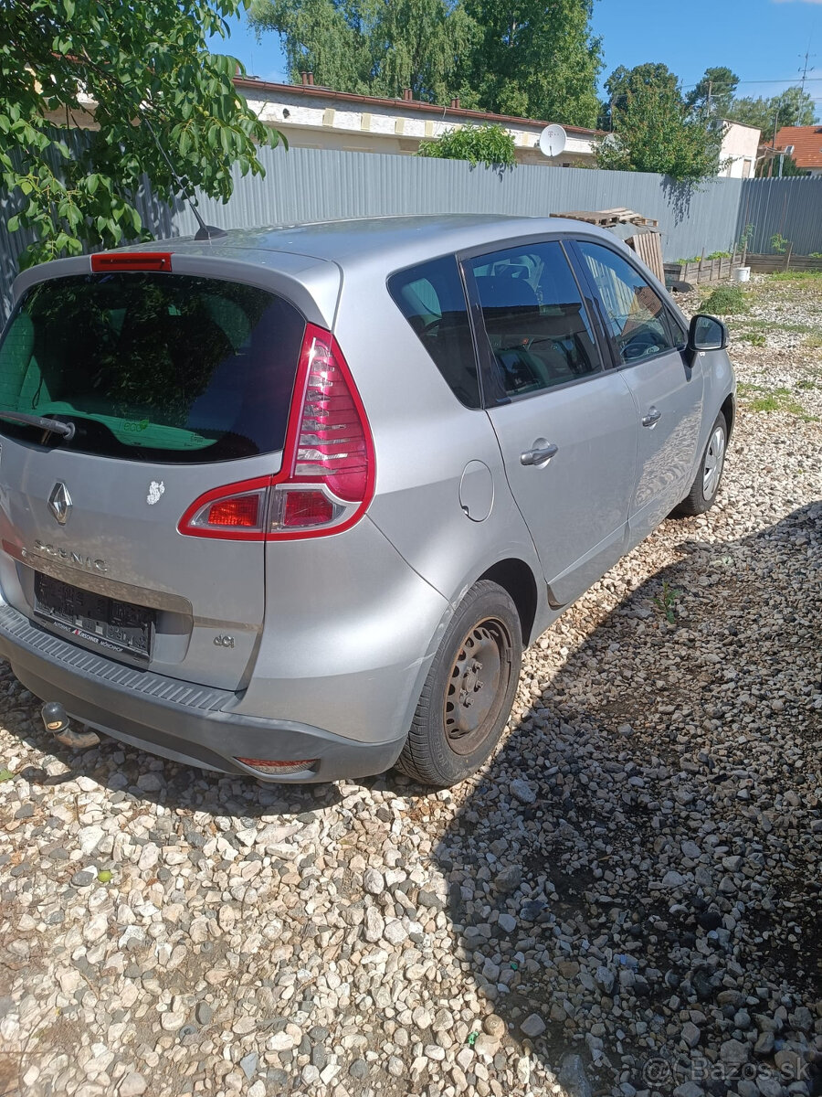 Renault Scenic - 2